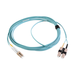 Jumper de Fibra Óptica Multimodo 50/125 XGLO OM3, LC-SC Duplex, OFNR, Color Aqua, 1 Metro (3.28 Pies)