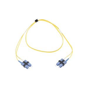 Jumper de Fibra Óptica Monomodo (OS2), XGLO, SC/UPC-SC/UPC Duplex, OFNR, Color Amarillo, 1 Metro (3.28 Pies)