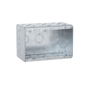 Caja Multigang de 3 Gangs/ Profundidad de 3-1/2 Pulgadas (8.89 cm)/ 19 Entradas de 1/2 – 3/4 Pulgadas (1.27 – 1.91 cm)