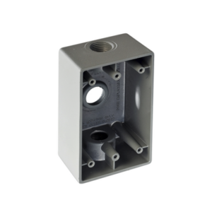 Caja Condulet FS de 1/2″ (12.7 mm) con tres bocas a prueba de intemperie.