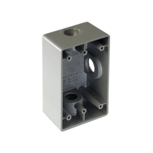 Caja Condulet FS de 1/2″ ( 12.7 mm) con tres bocas a prueba de intemperie.