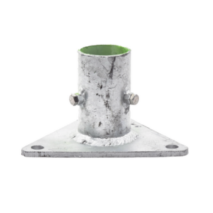 Base Triangular para Mástil de 1" a 2" con Opresores. Galvanizado por Inmersión en Caliente.