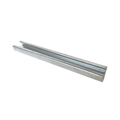 Unicanal liso 4×2, 3000 mm, con acabado Galvanizado por inmersión en caliente