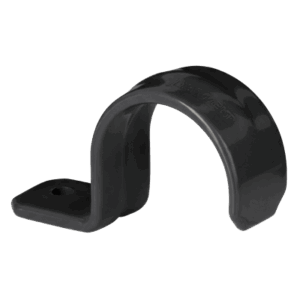 Abrazadera tipo uña de acero galvanizado para tubo de 1/2″ con recubrimiento de PVC.